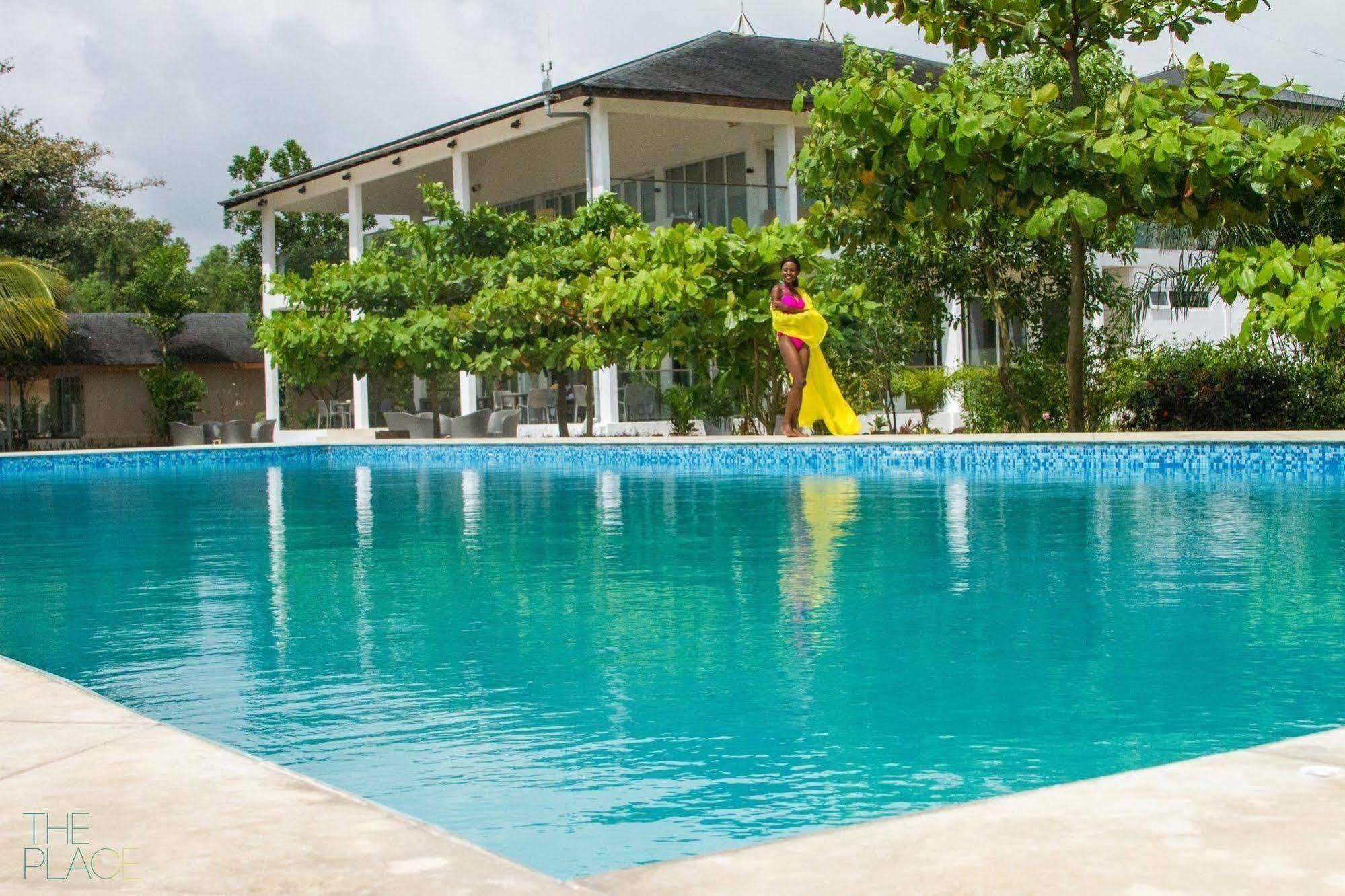 The Place Resort At Tokeh Beach Freetown Exterior photo