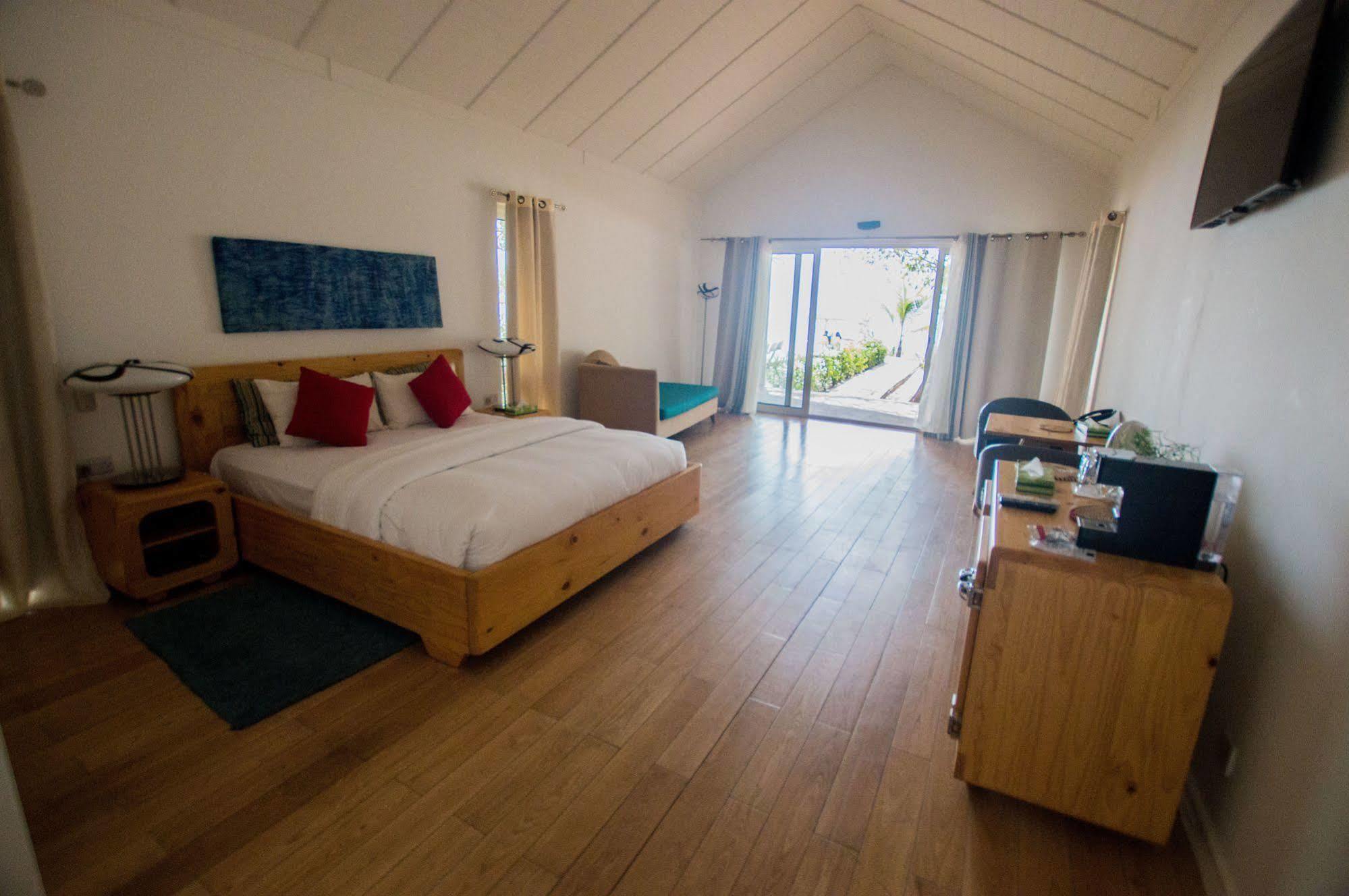 The Place Resort At Tokeh Beach Freetown Exterior photo